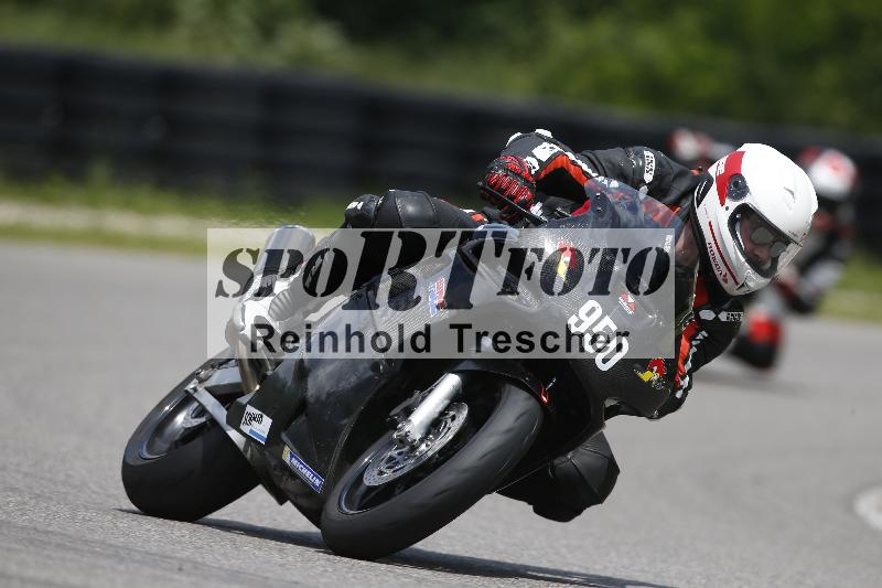 /Archiv-2024/29 12.06.2024 MOTO.CH Track Day ADR/Gruppe gelb/950